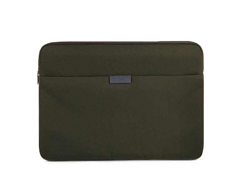 Чехол Uniq для MacBook 14"  Bergen Nylon, зеленый